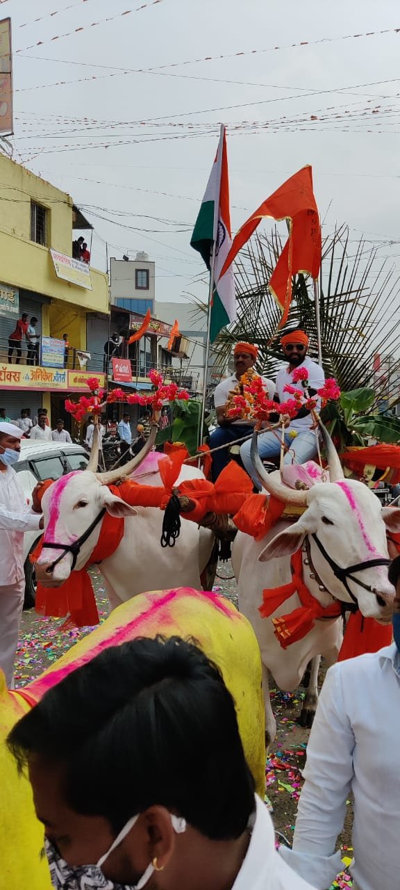 वडूज परिसरात विधायक उपक्रमांनी शिवजयंती साजरी